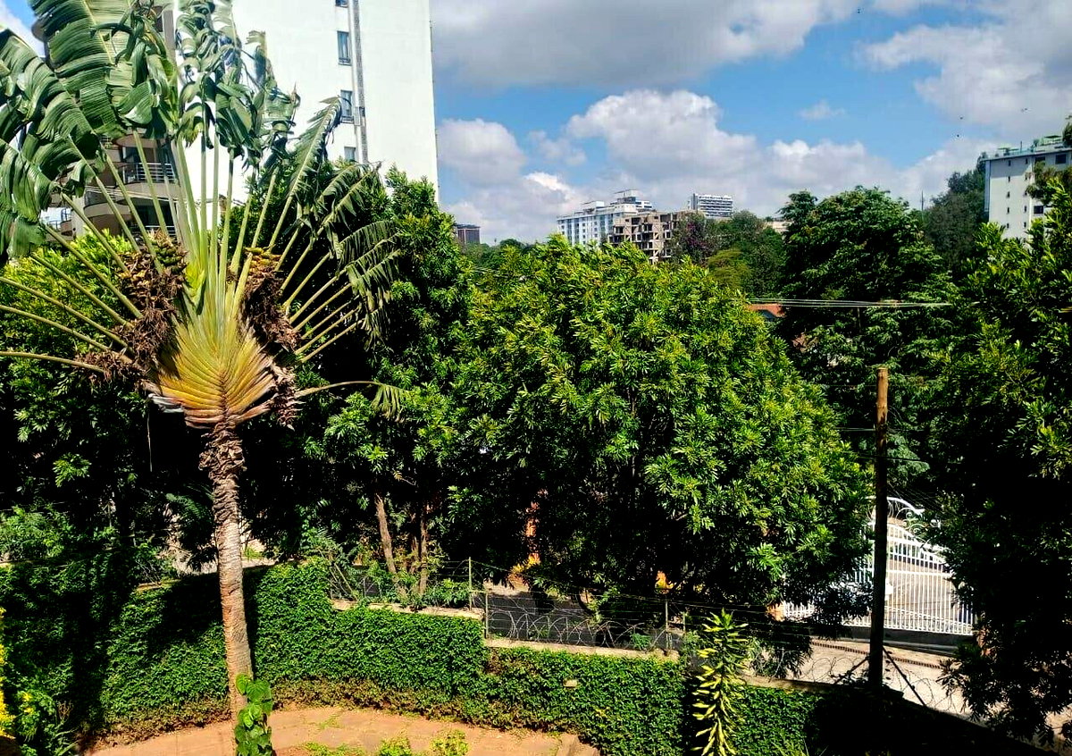 4BR Riverside Townhouse with Own Compound – KES 130M