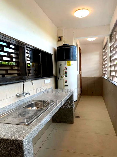 3bdrm Apartment in Nyali for rent - Image 4