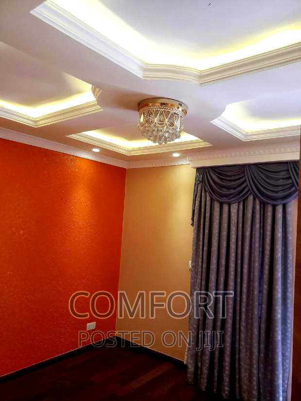 5bdrm Townhouse/Terrace in Lavington Green for sale