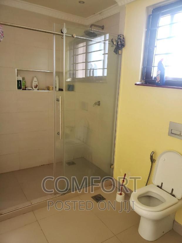 5bdrm Townhouse/Terrace in Lavington Green for sale