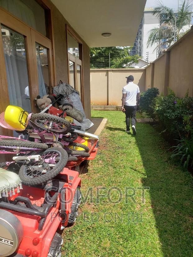 5bdrm Townhouse/Terrace in Lavington Green for sale