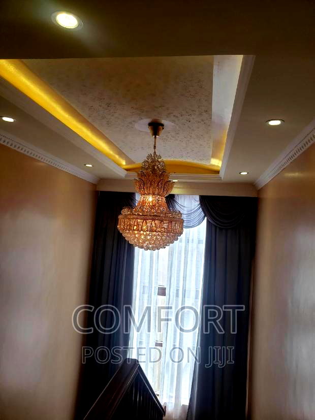 5bdrm Townhouse/Terrace in Lavington Green for sale