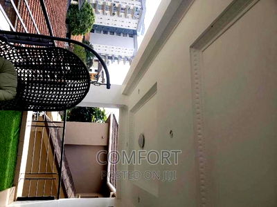 5bdrm Townhouse/Terrace in Lavington Green for sale - Image 7