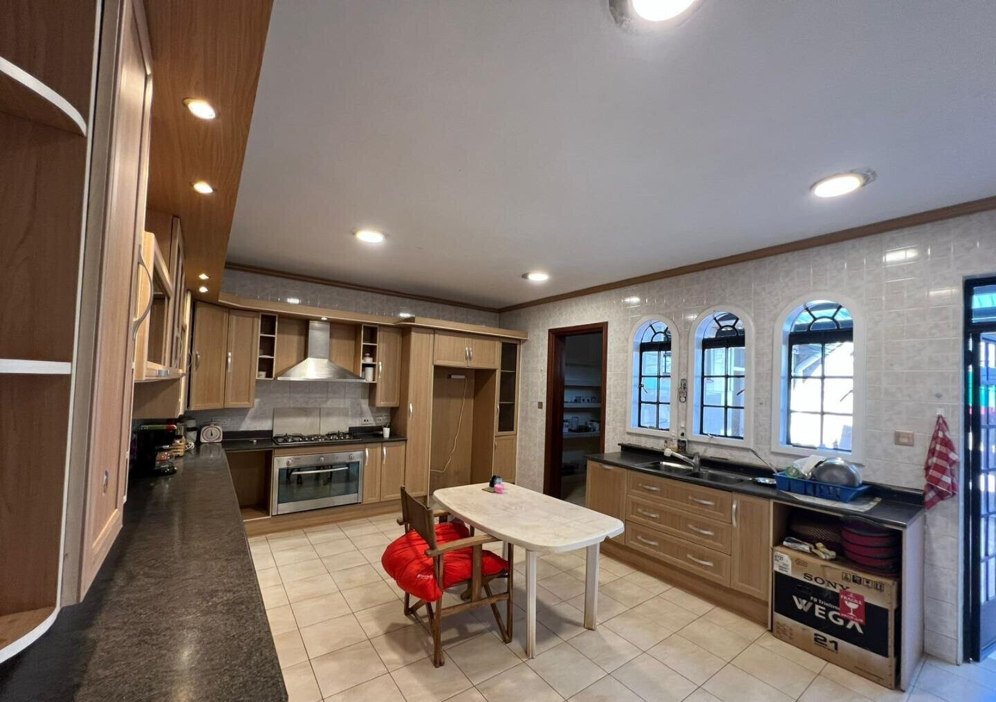 4-Ensuite Townhouse with DSQ & Private Garden - Westlands