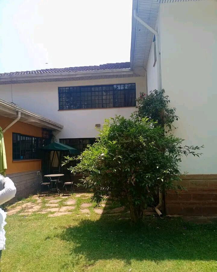 4-Ensuite Townhouse with Pool & Solar on Grevillea Grove - Westlands