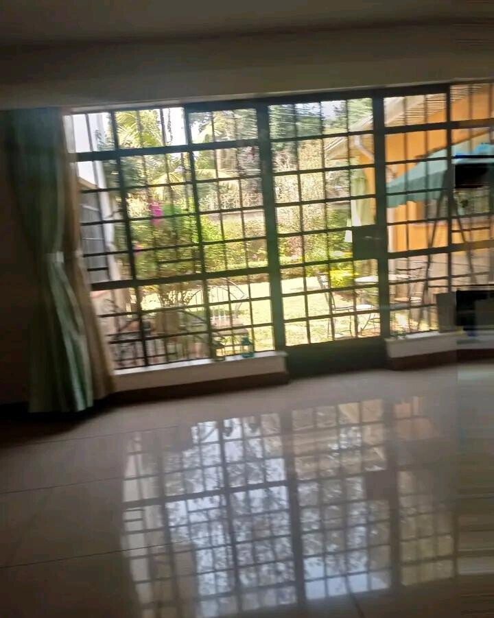 4-Ensuite Townhouse with Pool & Solar on Grevillea Grove - Westlands