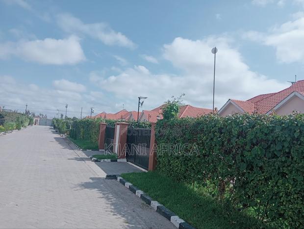 3bdrm Bungalow in Joska for rent