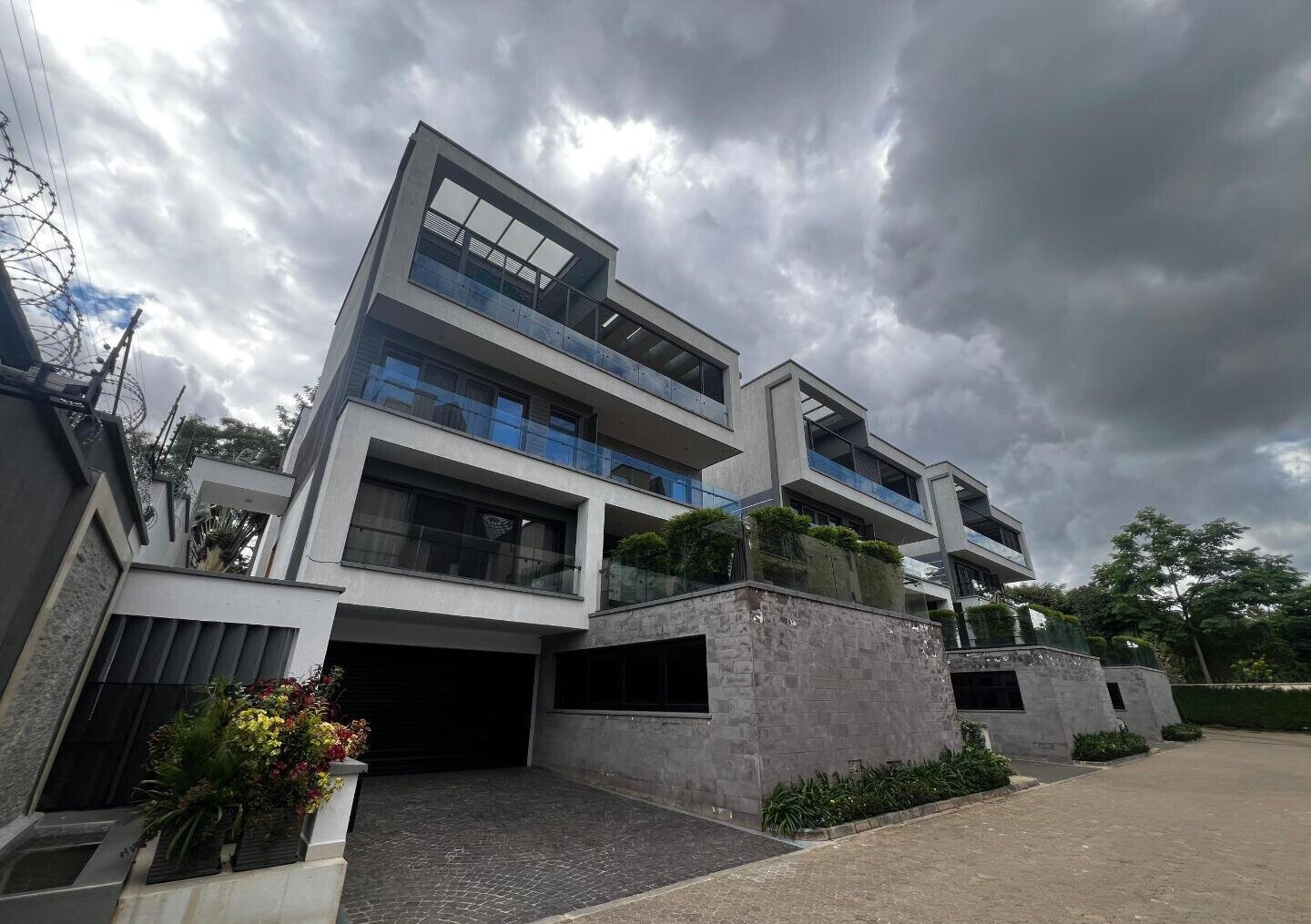 4-Ensuite Townhouse with Garden & CCTV - Lavington