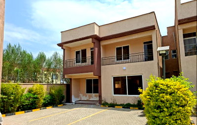 4BR Townhouse with Garden for KSh 18M