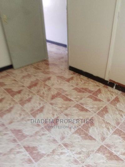 Commercial 5 Bedroom Maissionette to Let - Image 4