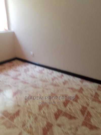 Commercial 5 Bedroom Maissionette to Let - Image 5