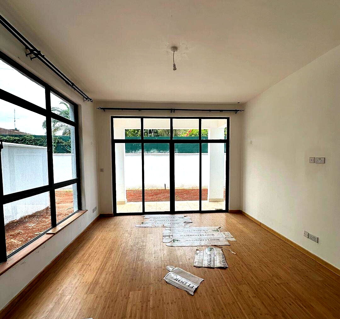 4-Ensuite Townhouse with Study & Mall Access - Lavington