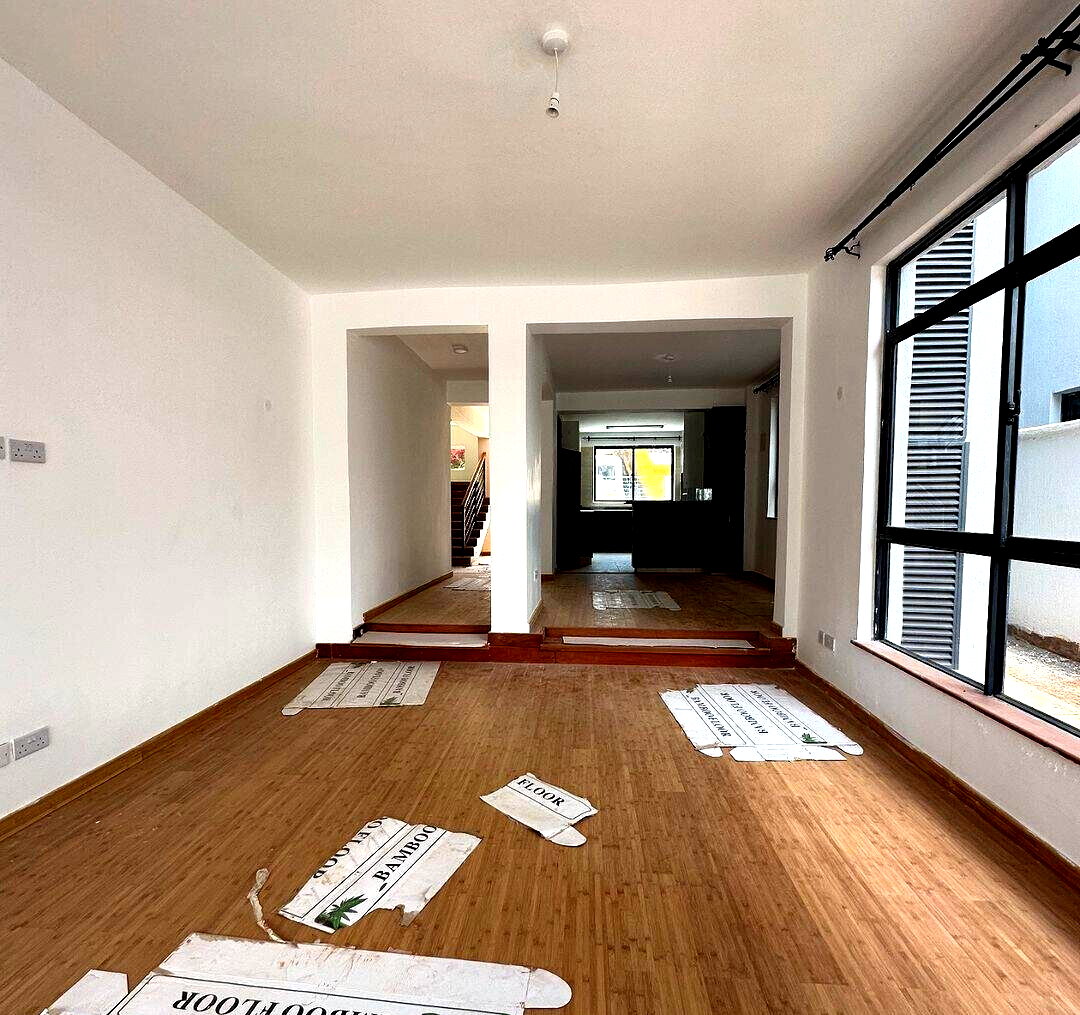 4-Ensuite Townhouse with Study & Mall Access - Lavington