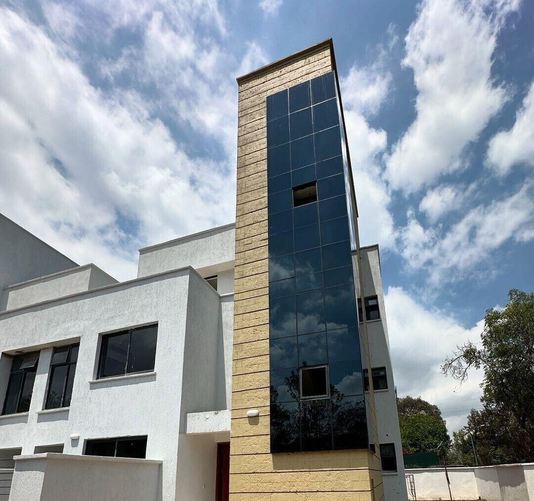 4-Ensuite Townhouse with Study & Mall Access - Lavington
