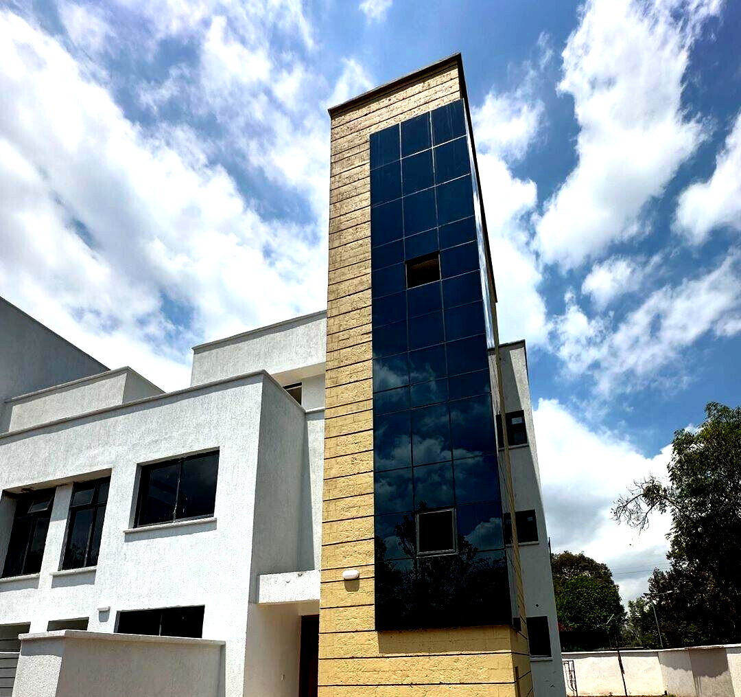 4-Ensuite Townhouse with Study & Mall Access - Lavington