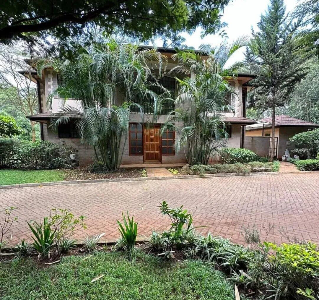 1 Acre 4BR Home with Garden
