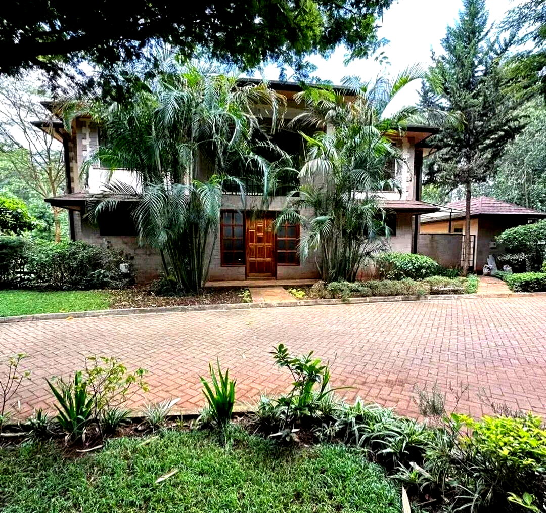 1 Acre 4BR Home with Garden