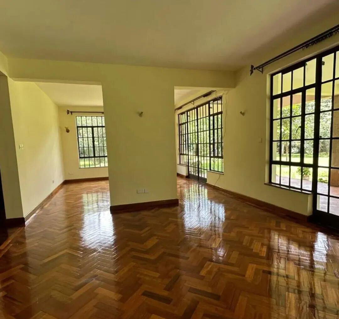 1 Acre 4BR Home with Garden
