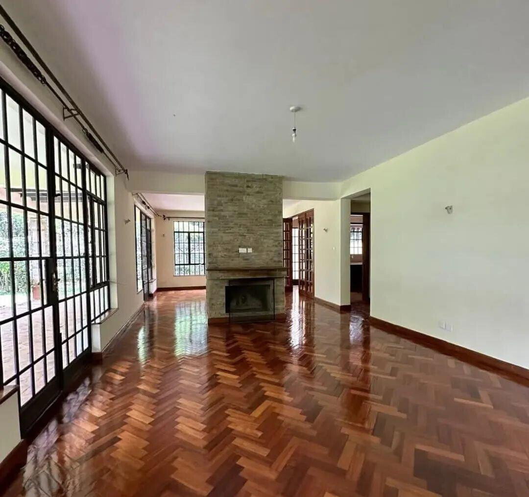 1 Acre 4BR Home with Garden