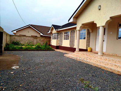 3bdrm Bungalow in Ngong CBD for sale - Image 4