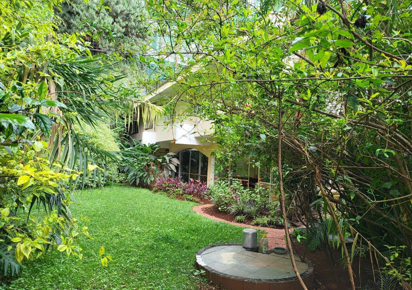 Garden Plot in Westlands at KSh 350M