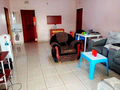 3bdrm Bungalow in St George'S, Wareng for sale - Image 3