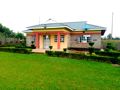 3bdrm Bungalow in St George'S, Wareng for sale - Image 1