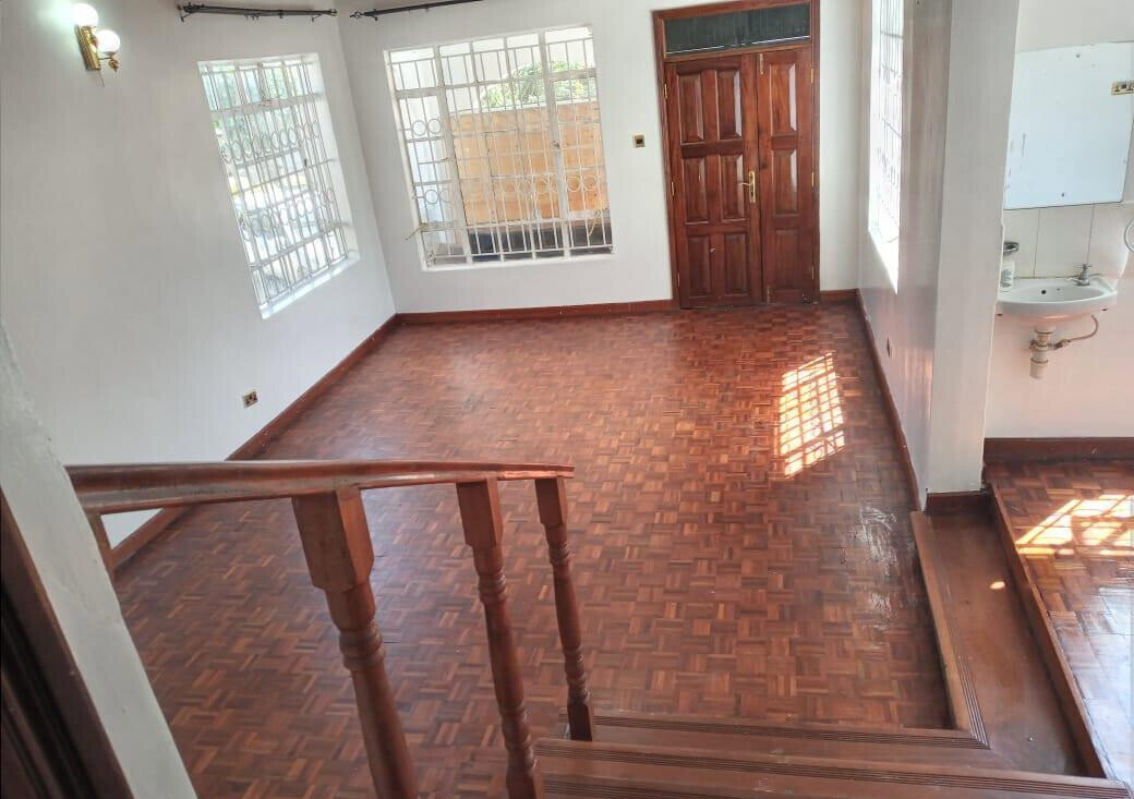 Pet Friendly 4BR Maisonette