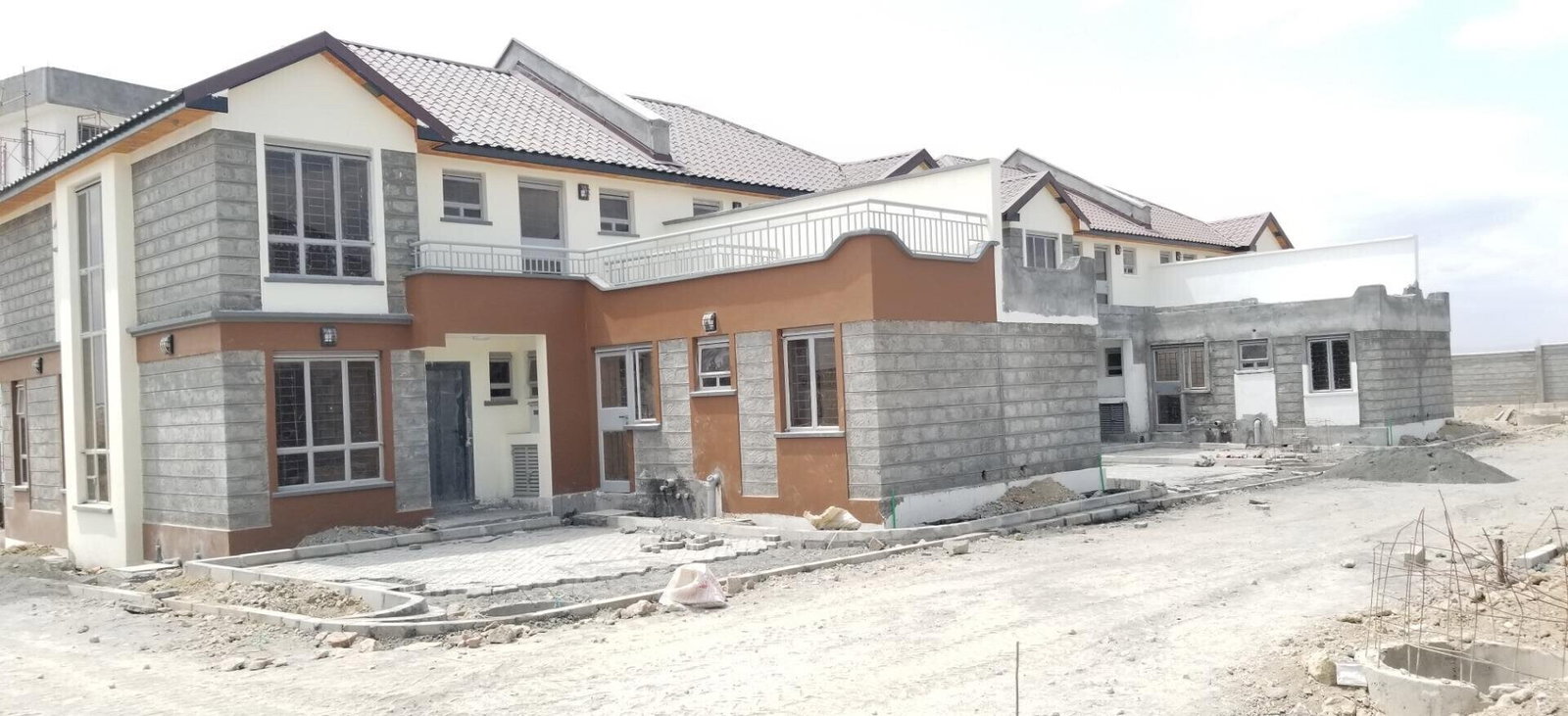 4BR Townhouse with 920,000L Water Reserve & Clubhouse - Kitengela