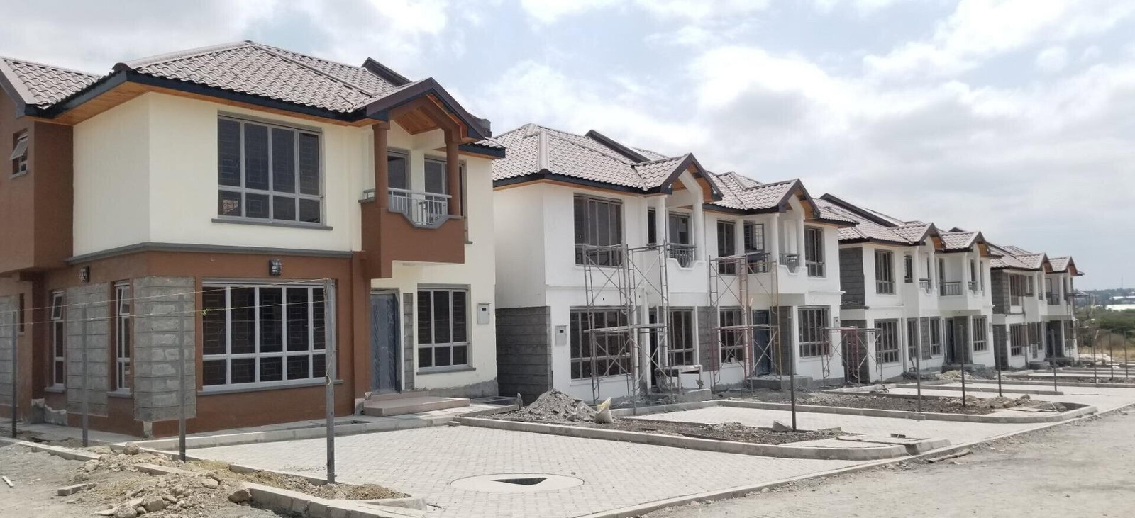 4BR Townhouse with 920,000L Water Reserve & Clubhouse - Kitengela