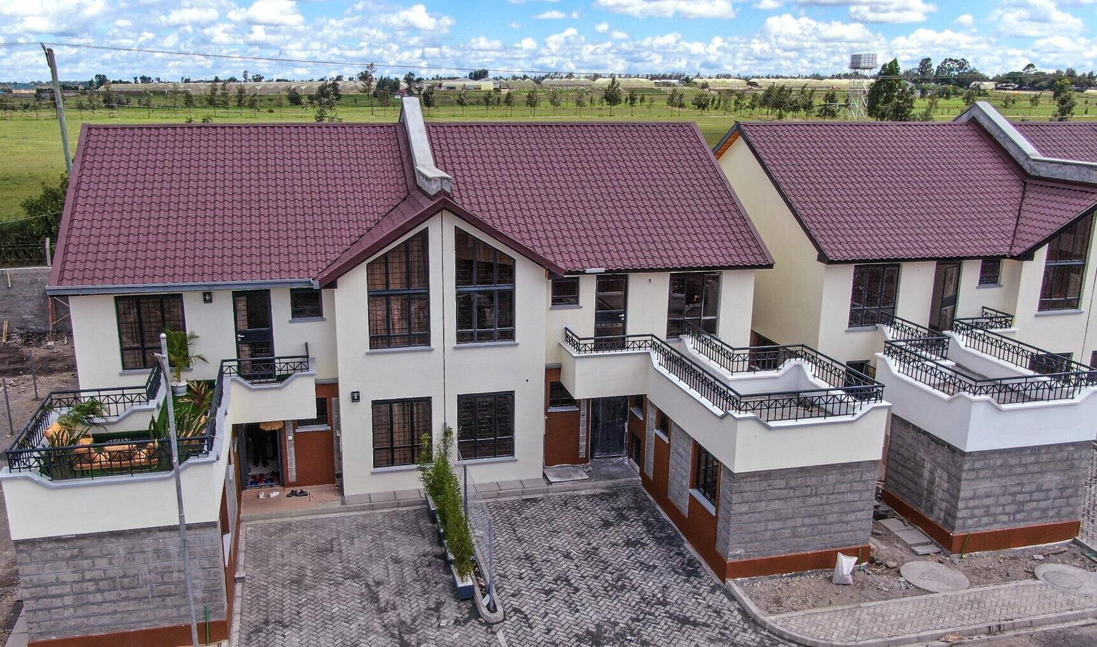 4BR Townhouse with 920,000L Water Reserve & Clubhouse - Kitengela