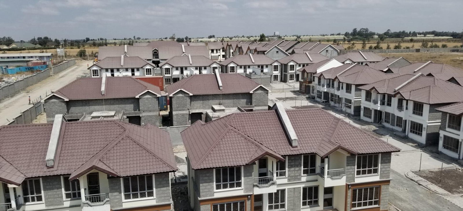 4BR Townhouse with 920,000L Water Reserve & Clubhouse - Kitengela
