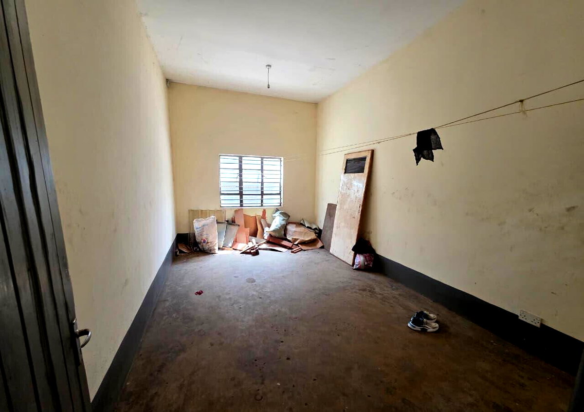 0.1 Acre Warehouse with Parking for KSh 30M