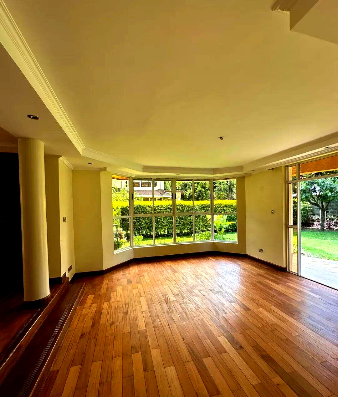 5-Ensuite Townhouse with Gym, Jacuzzi & DSQ - Lavington
