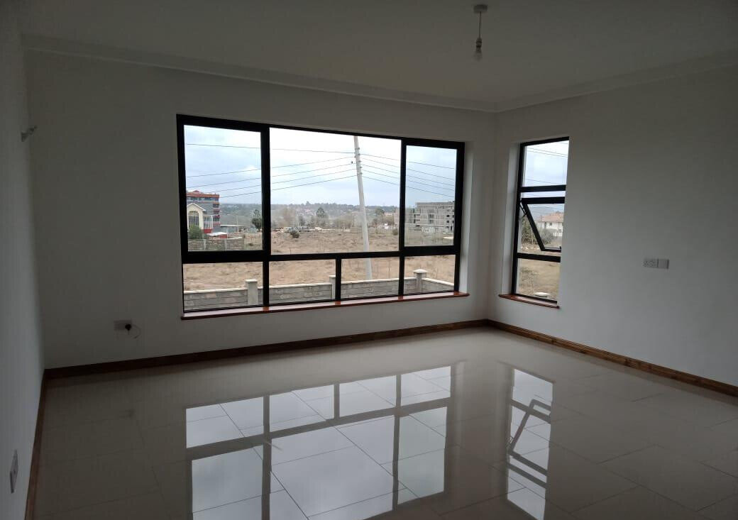 4BR All-Ensuite Townhouse with Rooftop Terrace & DSQ - Kitengela