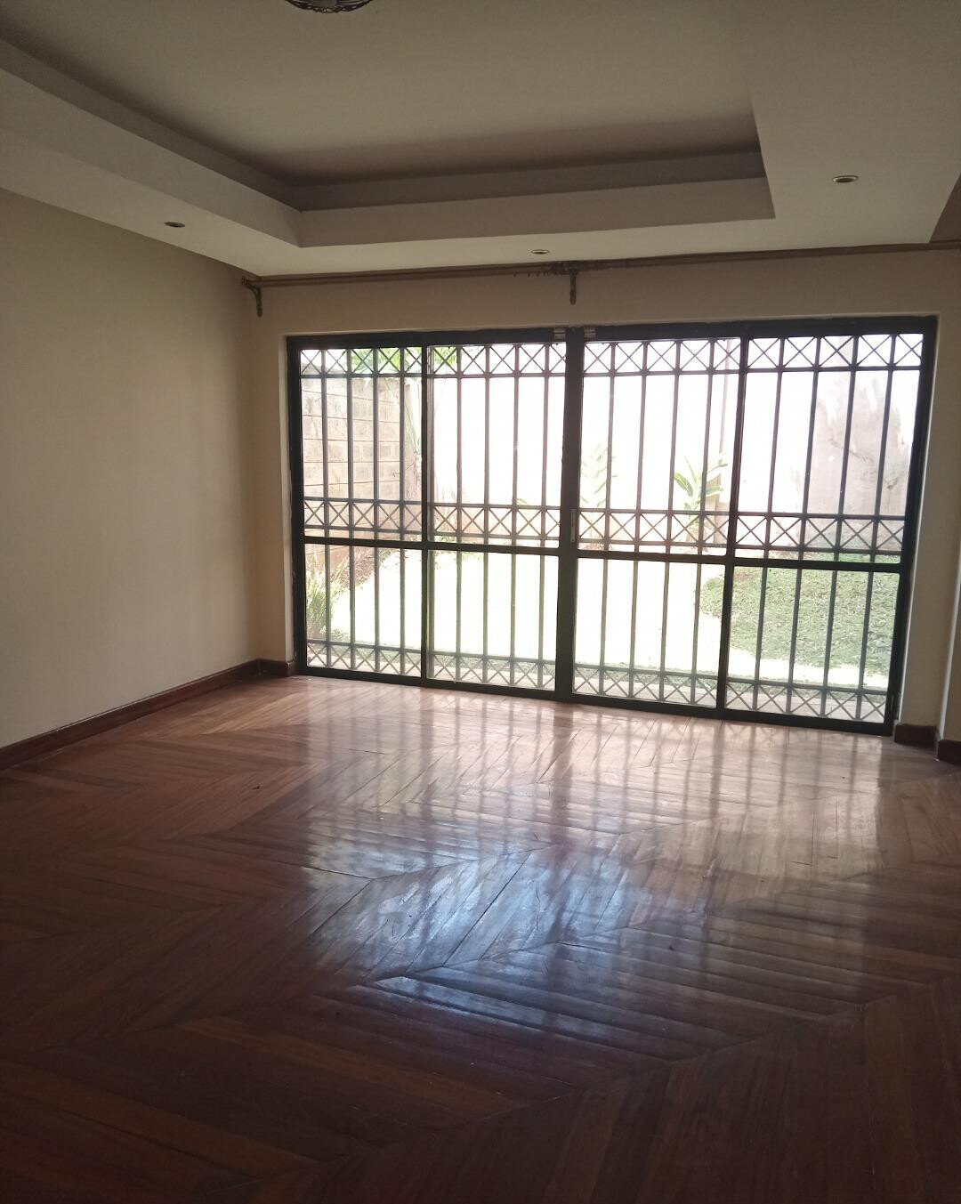 5-Ensuite Townhouse with Rooftop Gazebo & Fireplace - Lavington