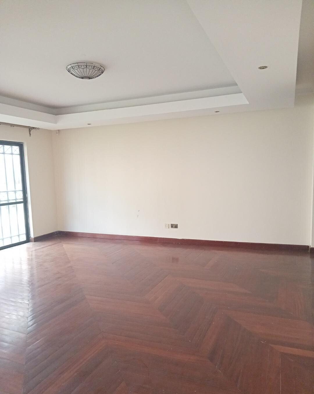 5-Ensuite Townhouse with Rooftop Gazebo & Fireplace - Lavington