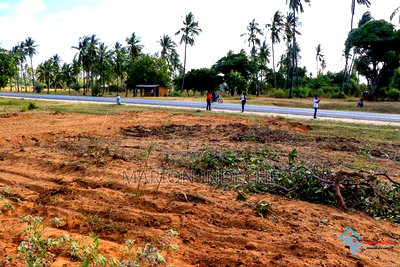 1/8th Acres Touching the Highway Mombasa -Malindi for Sale. - Image 2