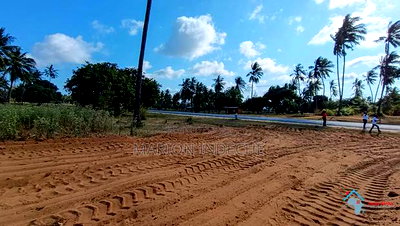 1/8th Acres Touching the Highway Mombasa -Malindi for Sale. - Image 3