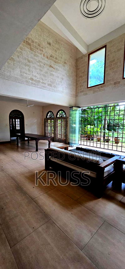 Furnished 4bdrm Duplex in Nyali Mkomani for rent - Image 5