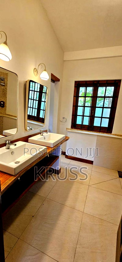 Furnished 4bdrm Duplex in Nyali Mkomani for rent - Image 17