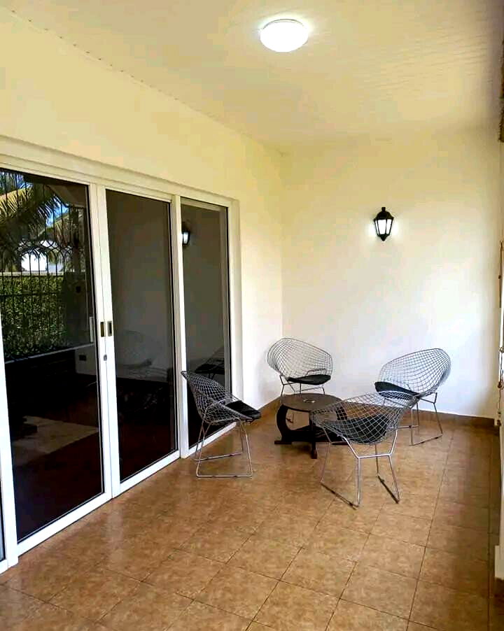 5-Ensuite Townhouse with DSQ & Private Garden - Westlands