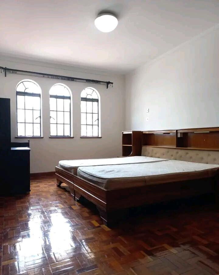 5-Ensuite Townhouse with DSQ & Private Garden - Westlands