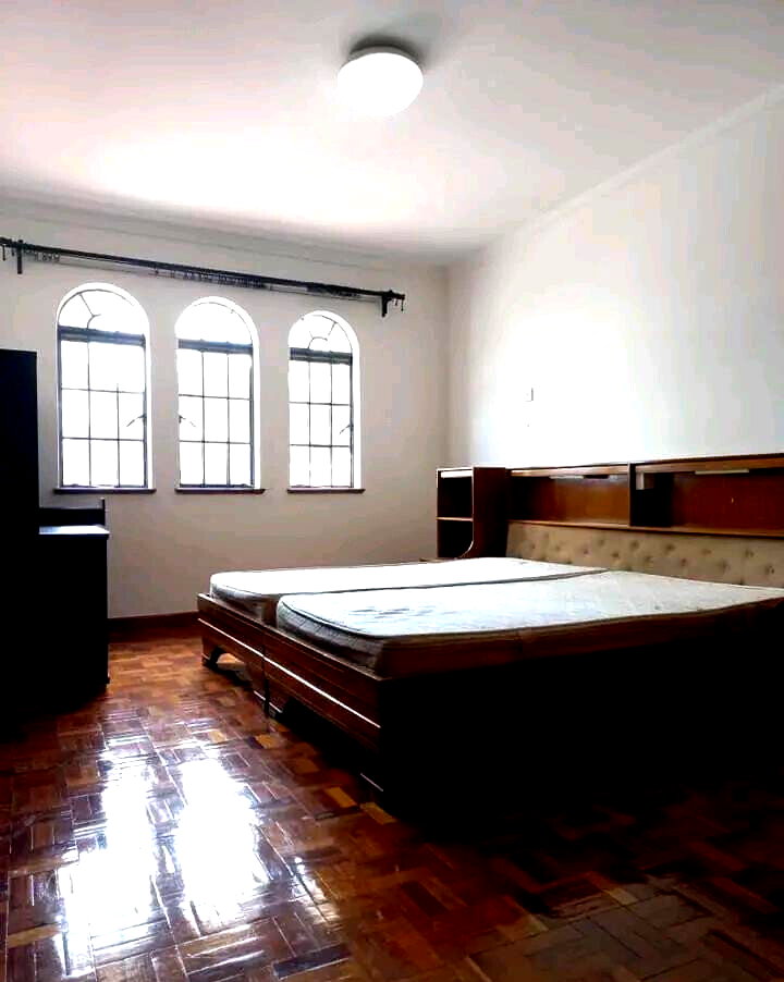 5-Ensuite Townhouse with DSQ & Private Garden - Westlands