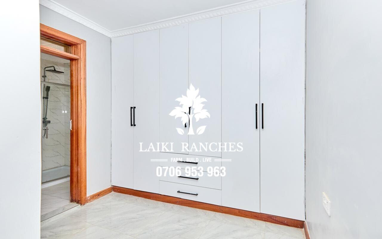 Quarter Acre 4BR Home with Garden