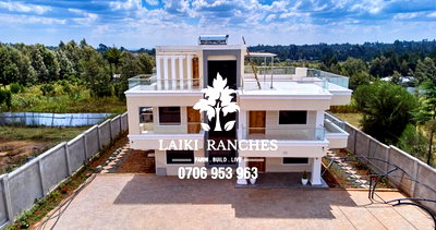 Quarter Acre 4BR Home with Garden