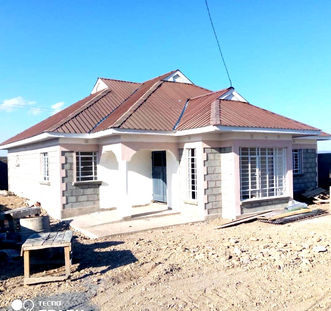 3BR Townhouse on 1/8 Acre with Expansive Garden - Kitengela Yukos