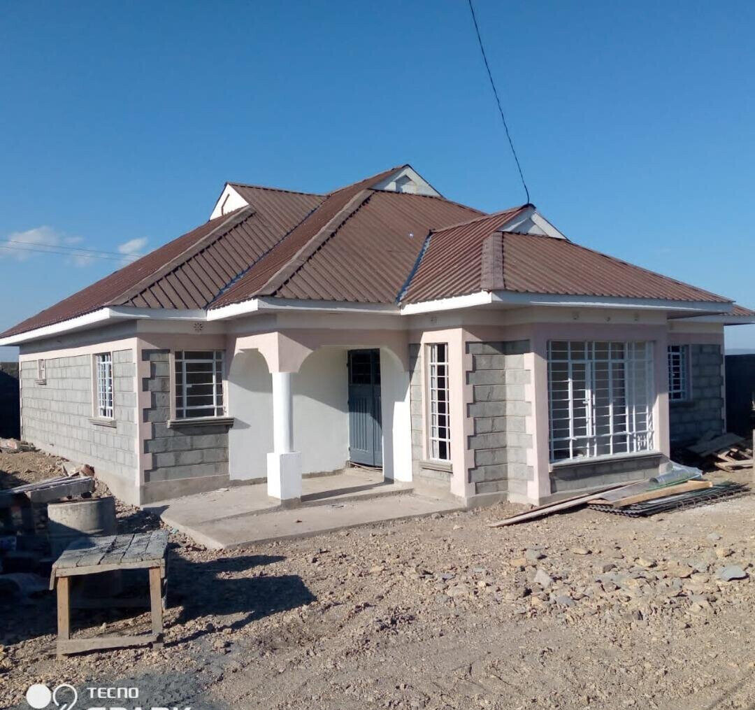 3BR Townhouse on 1/8 Acre with Expansive Garden - Kitengela Yukos
