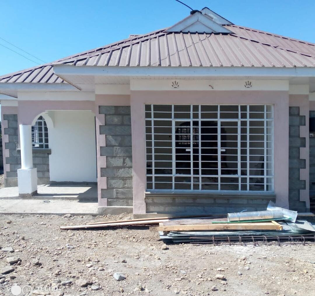 3BR Townhouse on 1/8 Acre with Expansive Garden - Kitengela Yukos