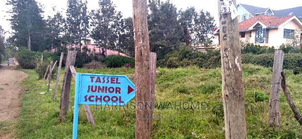 Ngong, Off Hill Top Road. 1/4 Acre Plot, Red Soil. For Sale.